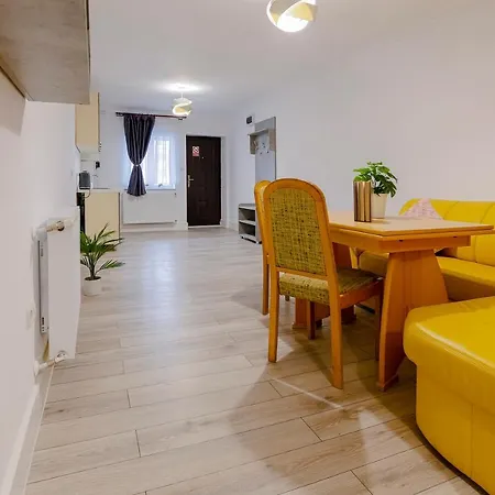 Aparthotel Vaias Aparts Targu Neamt