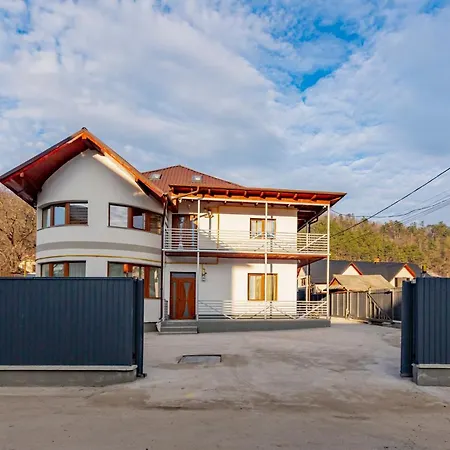 Aparthotel Vaias Aparts